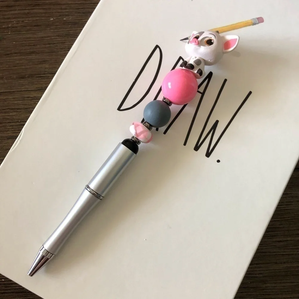 Disney Doorables: Moana: Pua handmade beaded pen